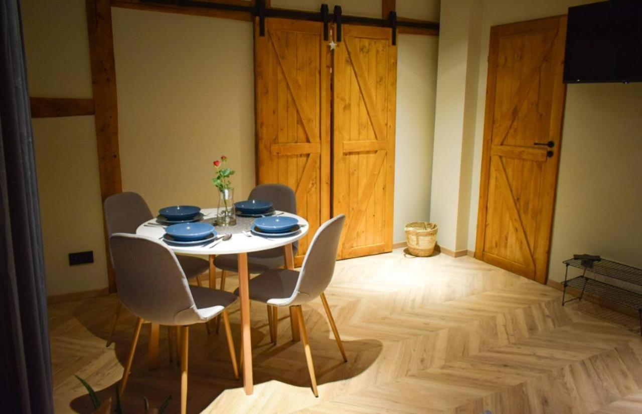Klimatyczny Apartament カルパッチ エクステリア 写真